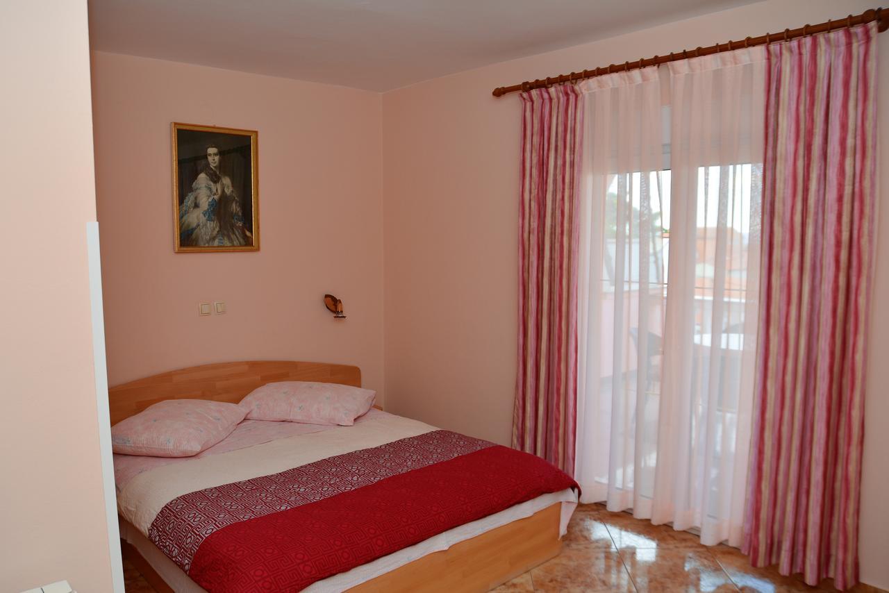 Toska Apartment